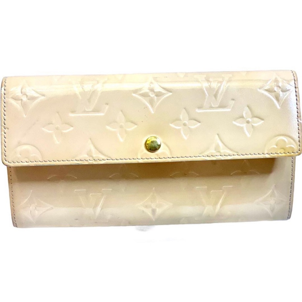 Louis Vuitton Sarah Wallet